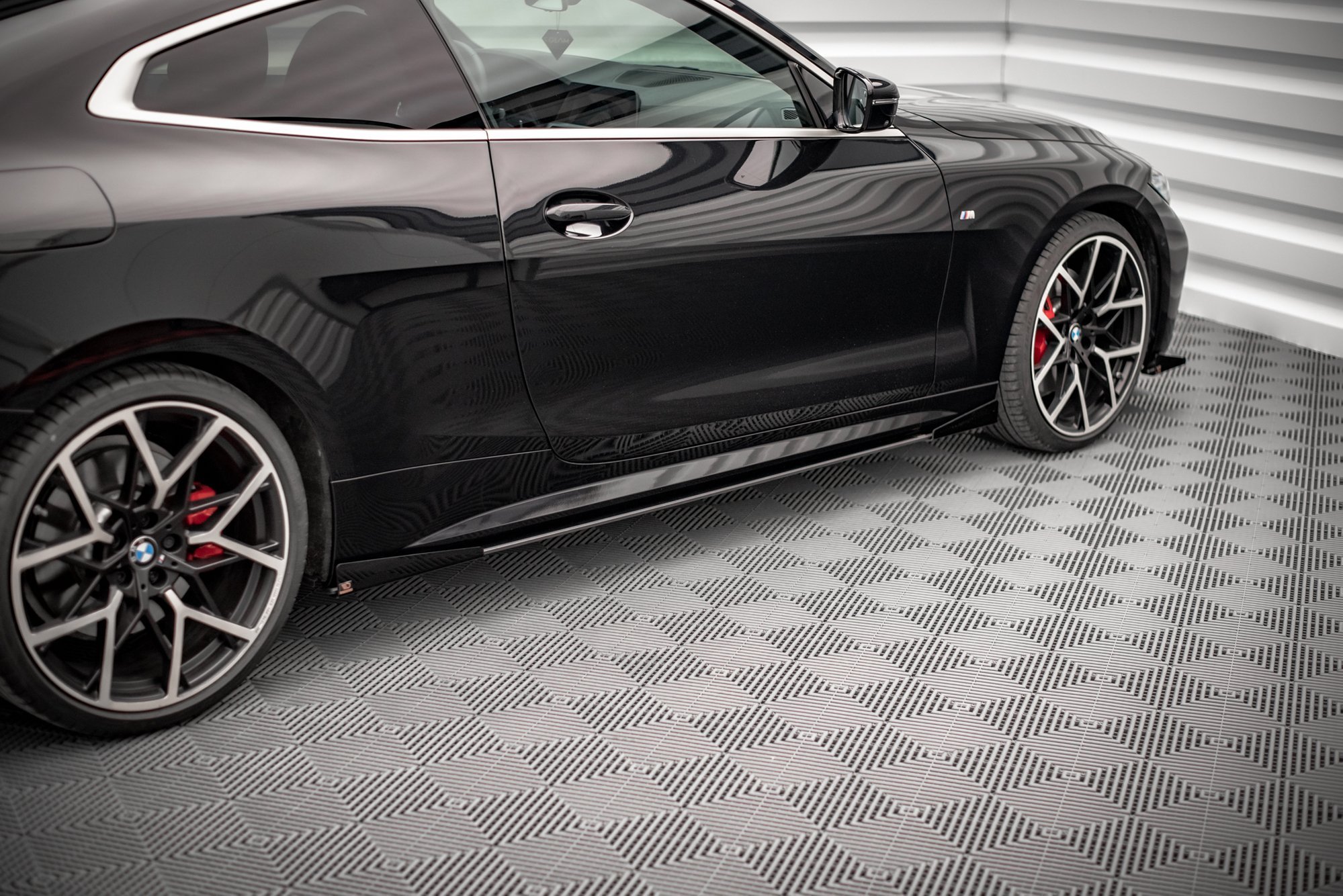 Street Pro Side Skirts Diffusers + Flaps BM 4 M-Pack G22 - immagine 2