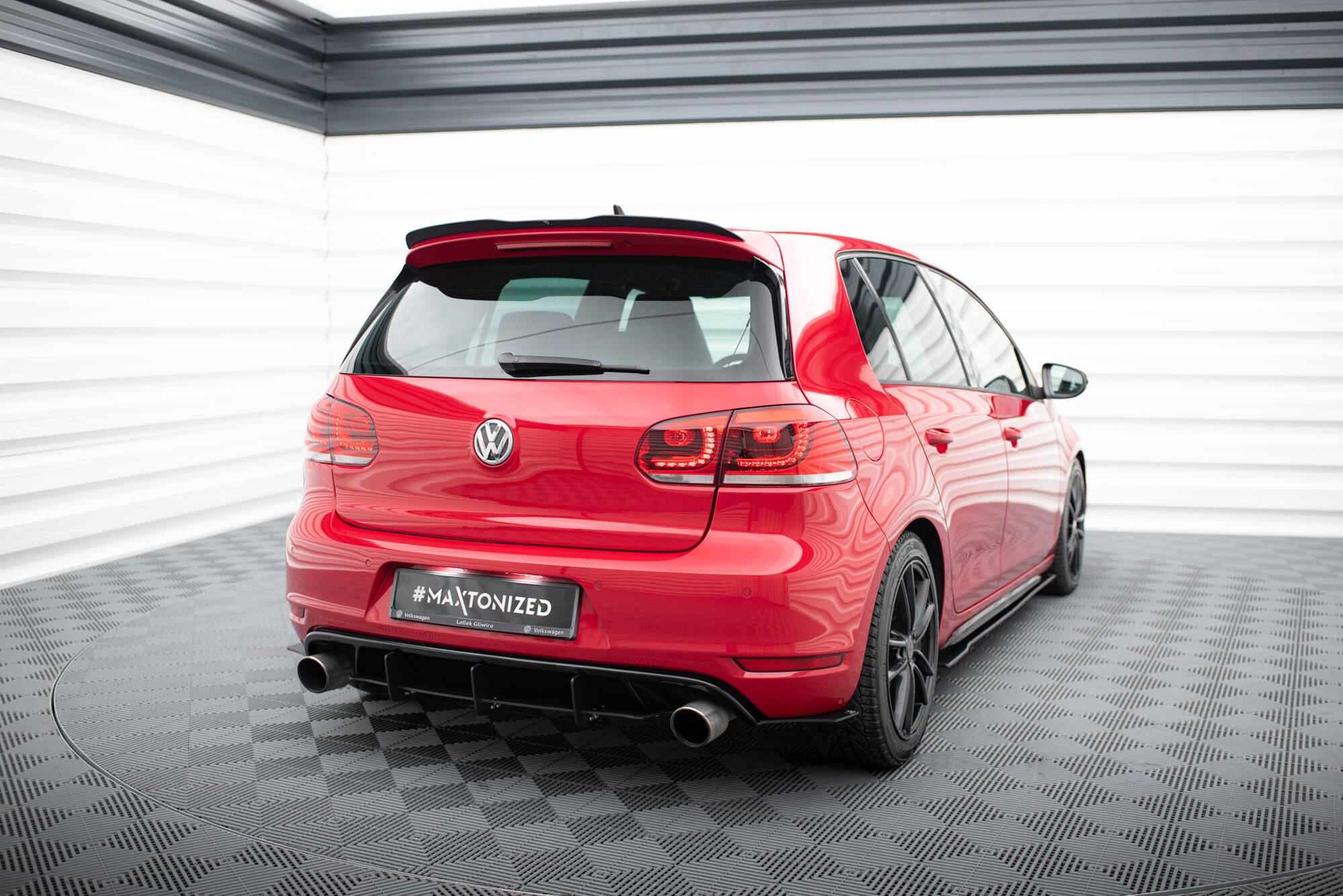 VW GOLF VI GTI / 35TH REAR VALANCE & REAR SIDE SPLITTERS - immagine 2