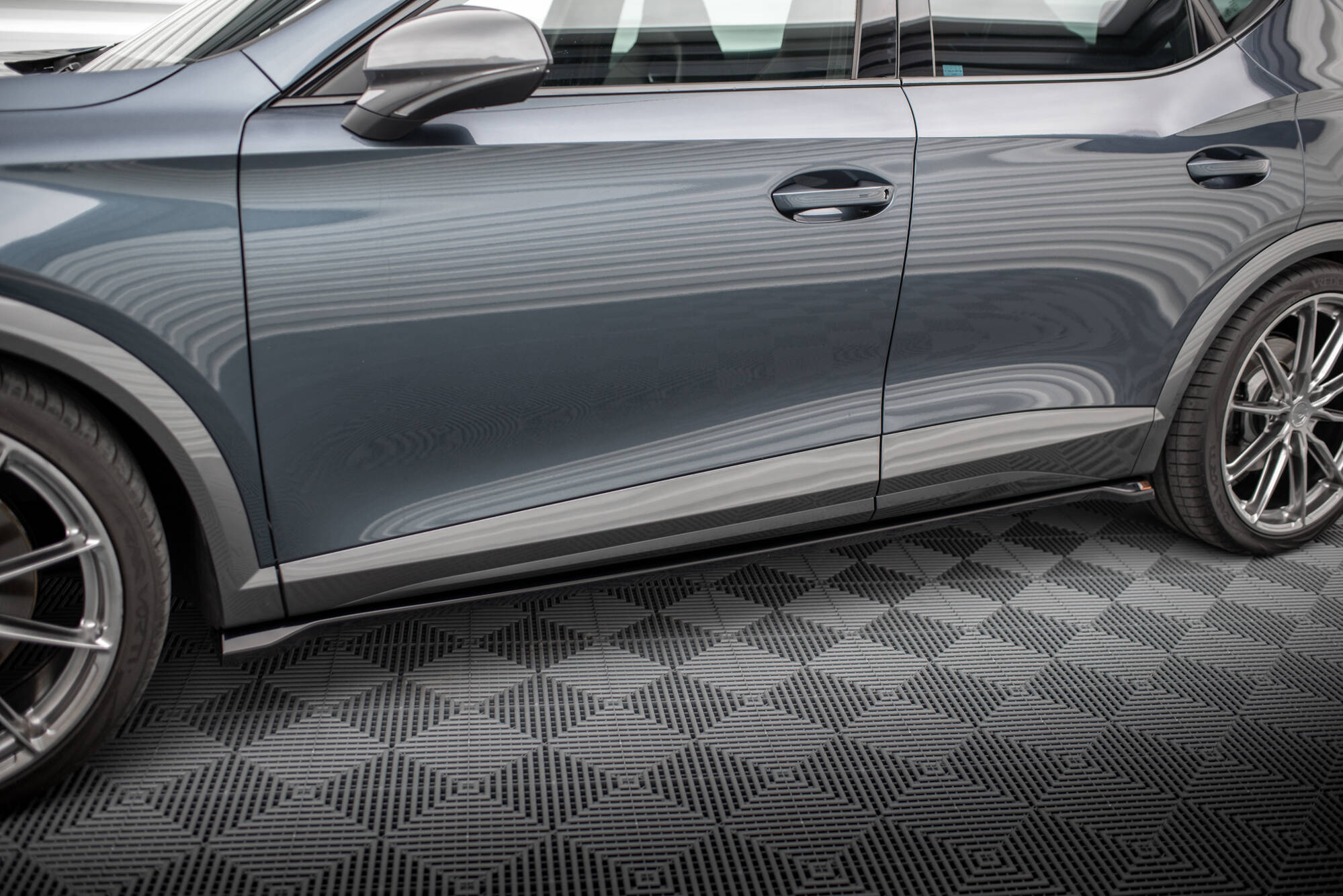 Side Skirts Diffusers V.2 Cupra Formentor Mk1 - immagine 3