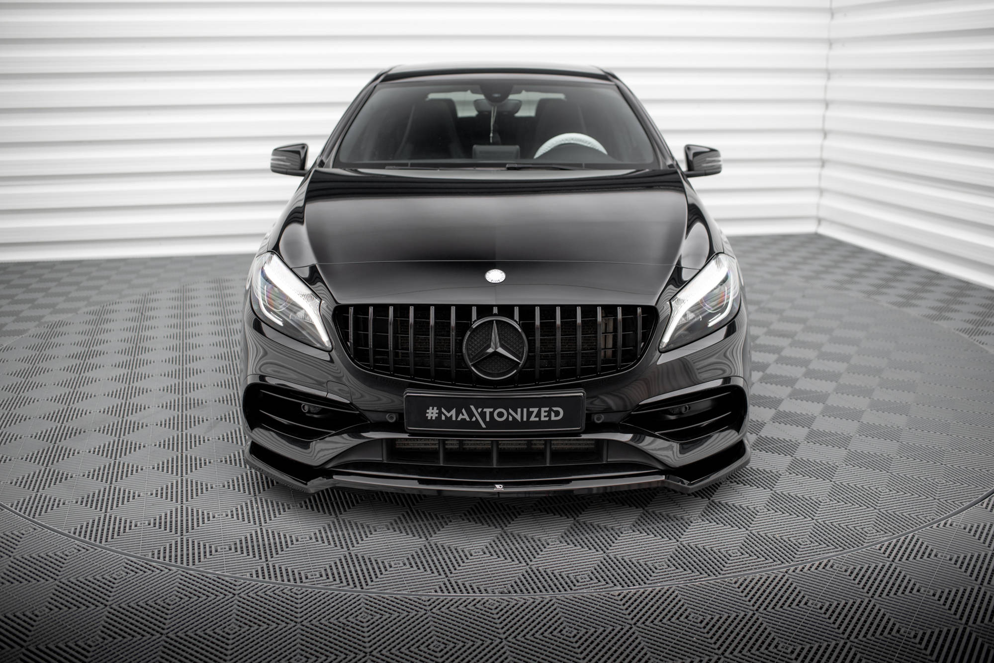 Set of Splitters Mercedes-Benz A AMG-Line W176 Facelift - immagine 2