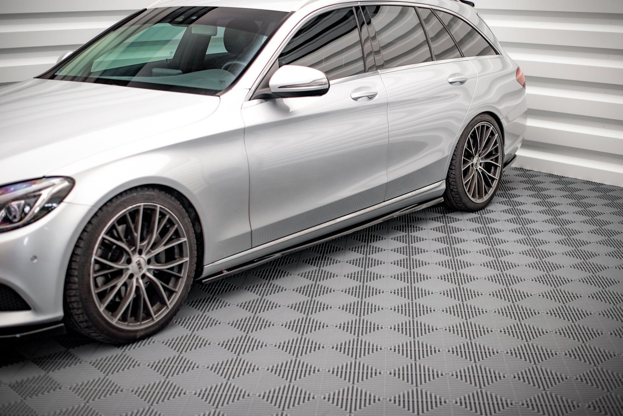 Set of Splitters Mercedes-Benz C W205 - immagine 4