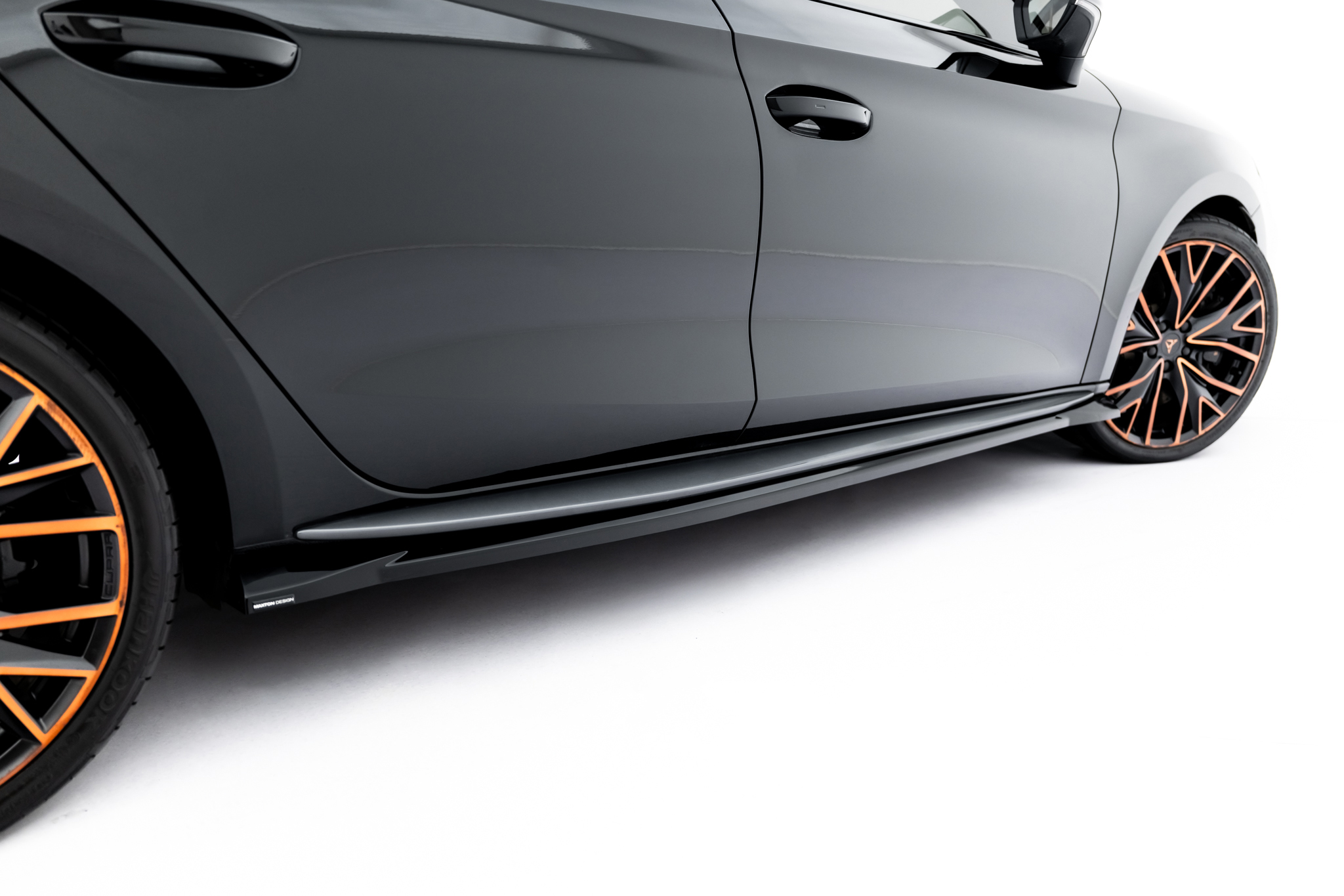 Side Skirts Diffusers V.2 suitable for Cupra Leon ST / Hatchback Aero Mk1 / Mk1 Facelift - immagine 4