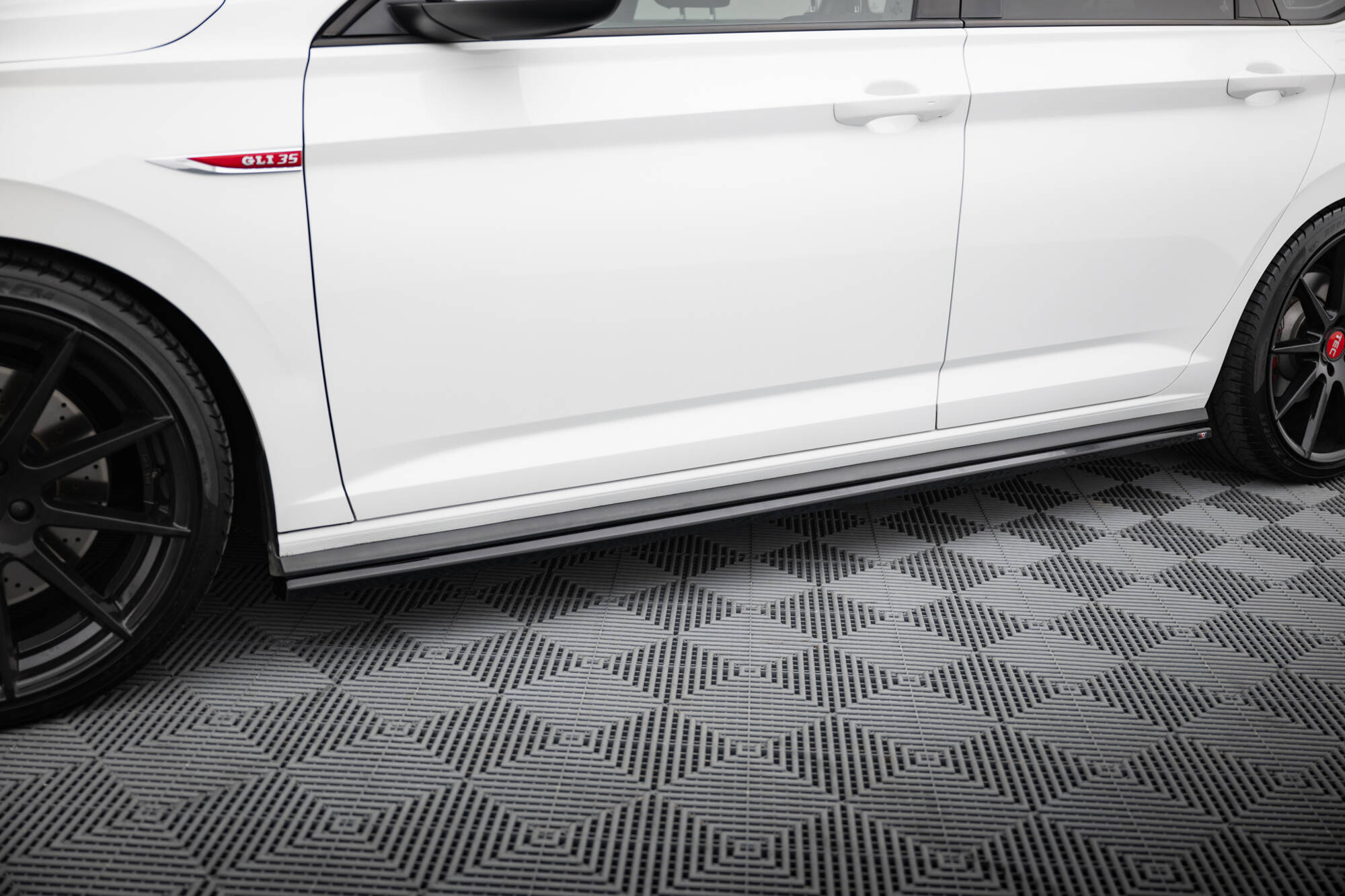 Side Skirts Diffusers suitable for Volkswagen Jetta GLI Mk7
