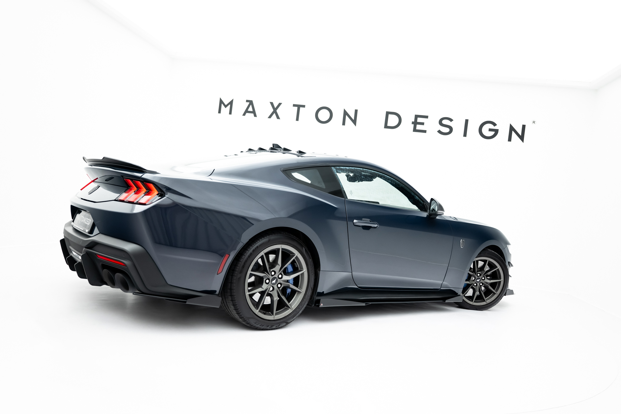 Street Pro Side Skirts Diffusers + Flaps suitable for Ford Mustang Dark Horse Mk7